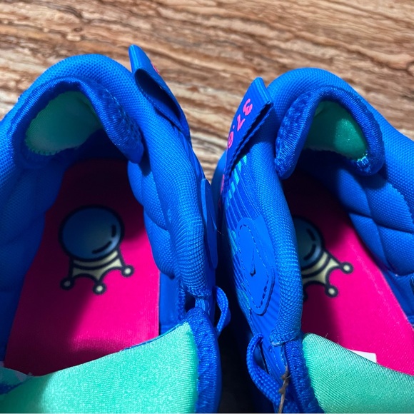 Adidas - Picture 7 of 10